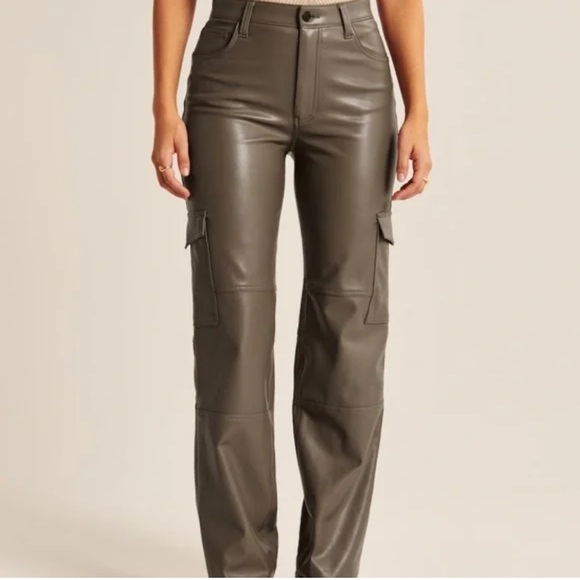 Abercrombie The 90s Relaxed Jean High Rise vegan leather - Picture 1 of 16